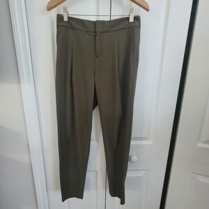 Women Sz 0 Banana Republic Khaki/Olive color